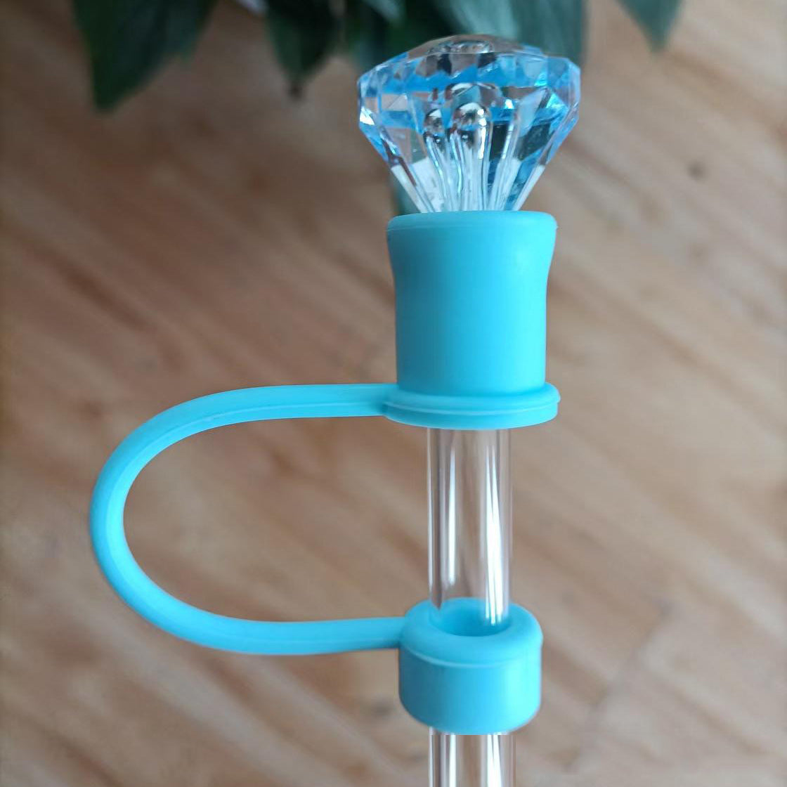 Straw Cap with diamond in different  solid colors 10mm diameter